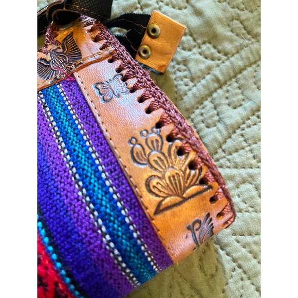 Vintage Handmade Peruvian Leather & Tapestry Crossbody Bag - Picture 6 of 6